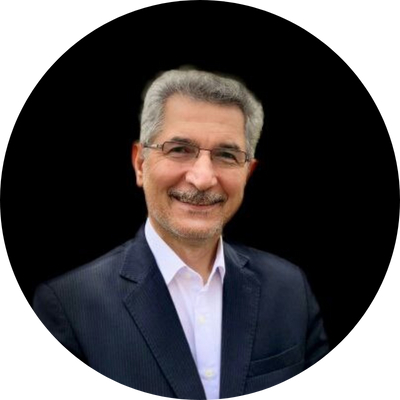 تصویر شاخص دکتر کاظمی کارآفرین و تحلیلگر سیستم های نرمافزاری و سخت افزاری کسب و کار